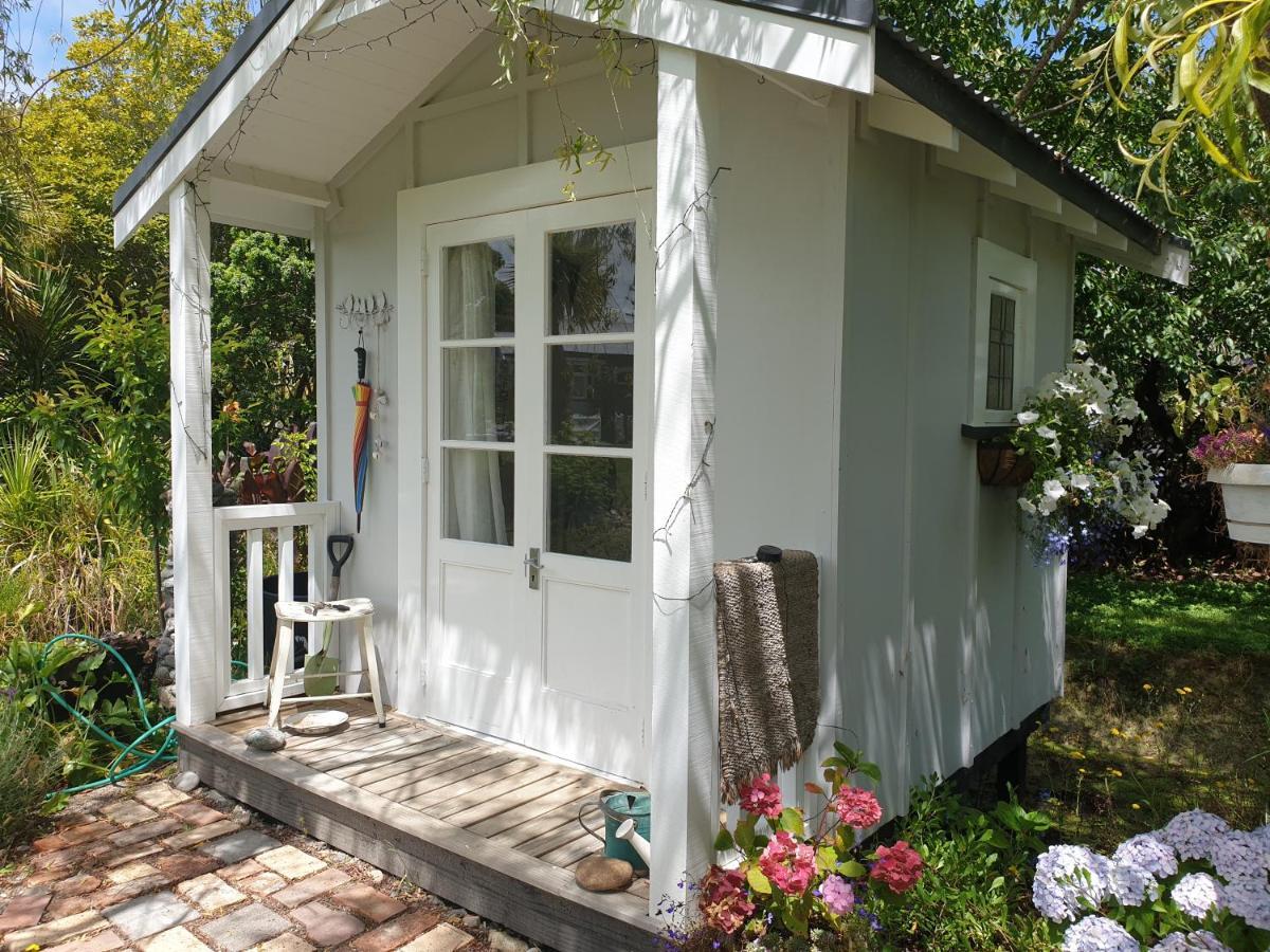 Cabins On Tudor Bed & Breakfast Motueka Exterior photo